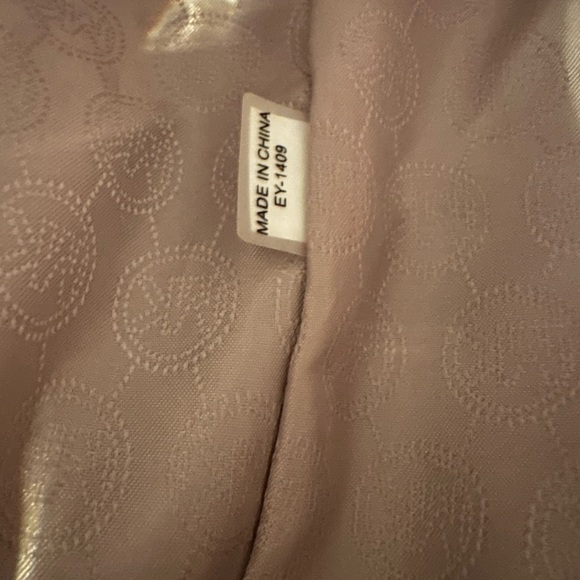 MICHAEL Michael Kors Jet Set Travel Saffiano Tote Purse - Picture 9 of 12